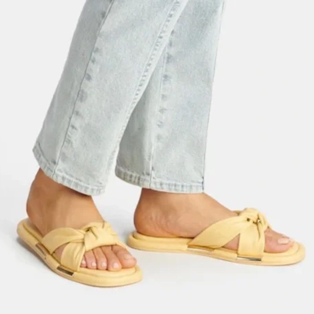 Coach Brooklyn - image 1